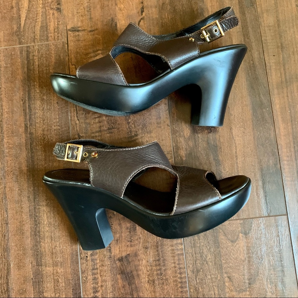 Tommy Hilfiger Calypso Leather T-Strap Sandal SZ8